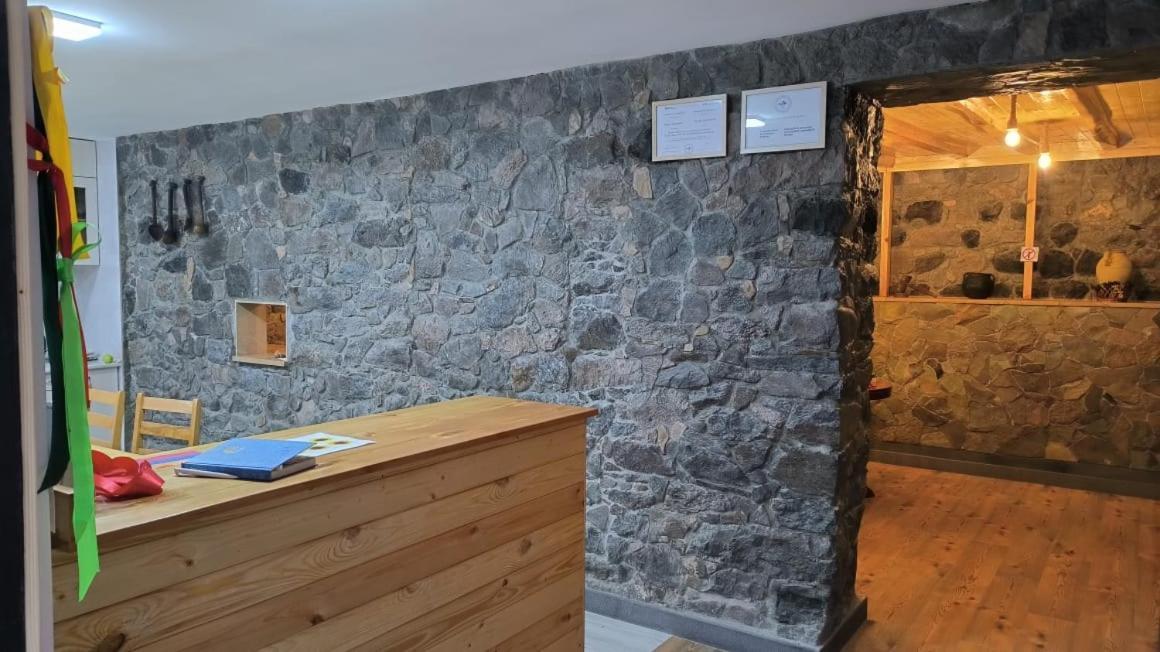 Legend Guest House Yekhegis Exteriör bild